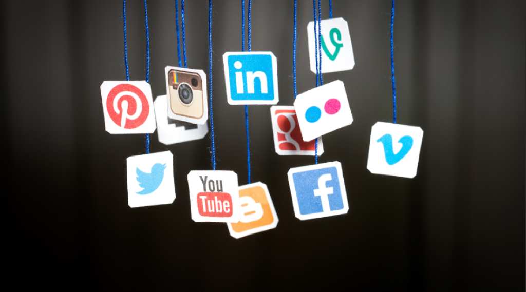 Friend or Foe? Mastering the Art of Social Media Engagement